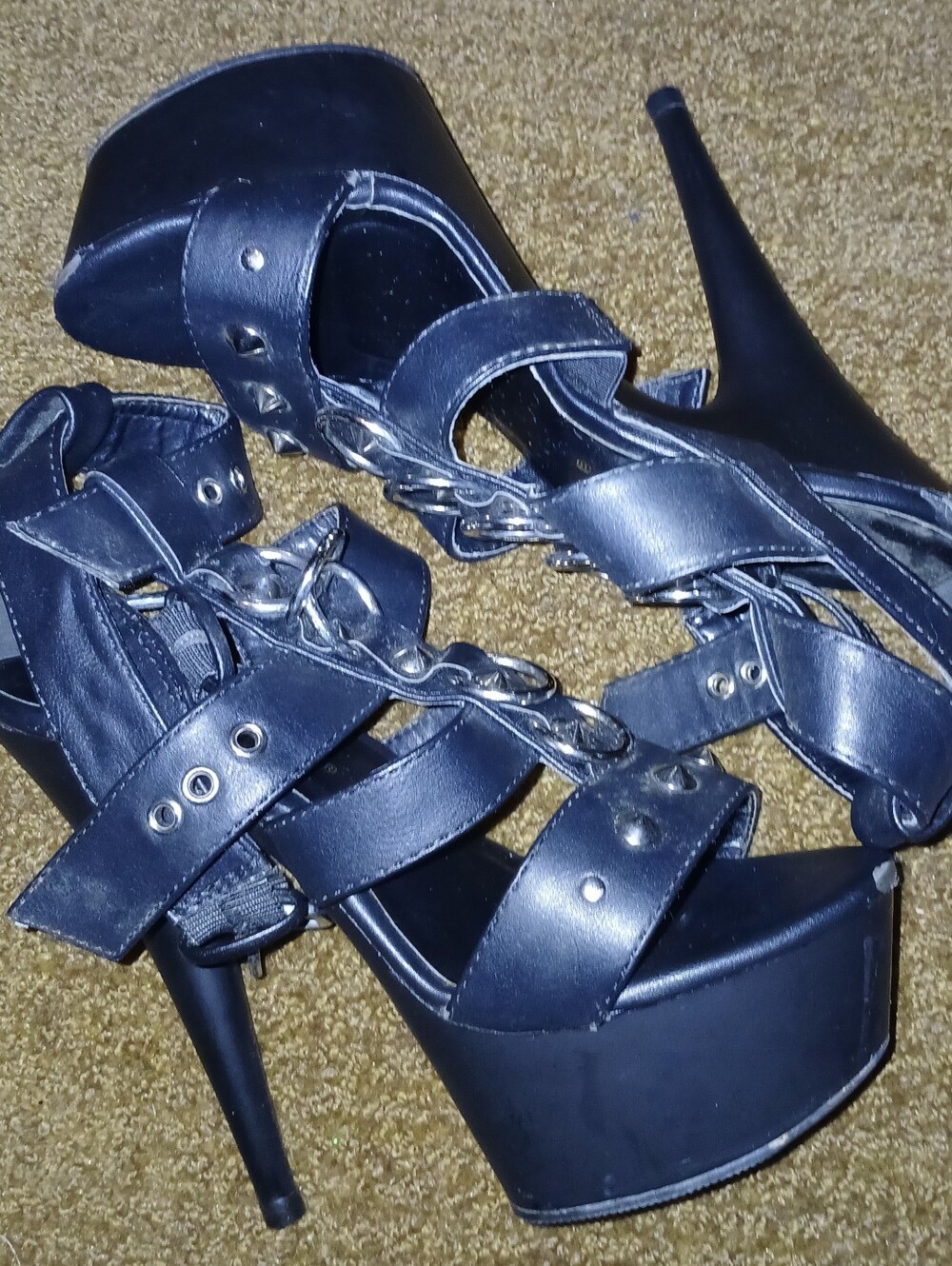 Pre-loved Pleaser Women’s Black Strappy Platform Heels.